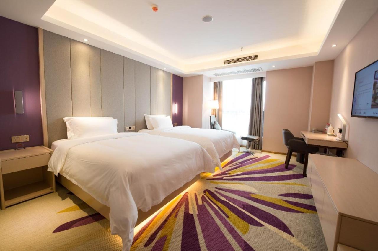 Lavande Hotel Luzhou Bbq New World Kültér fotó